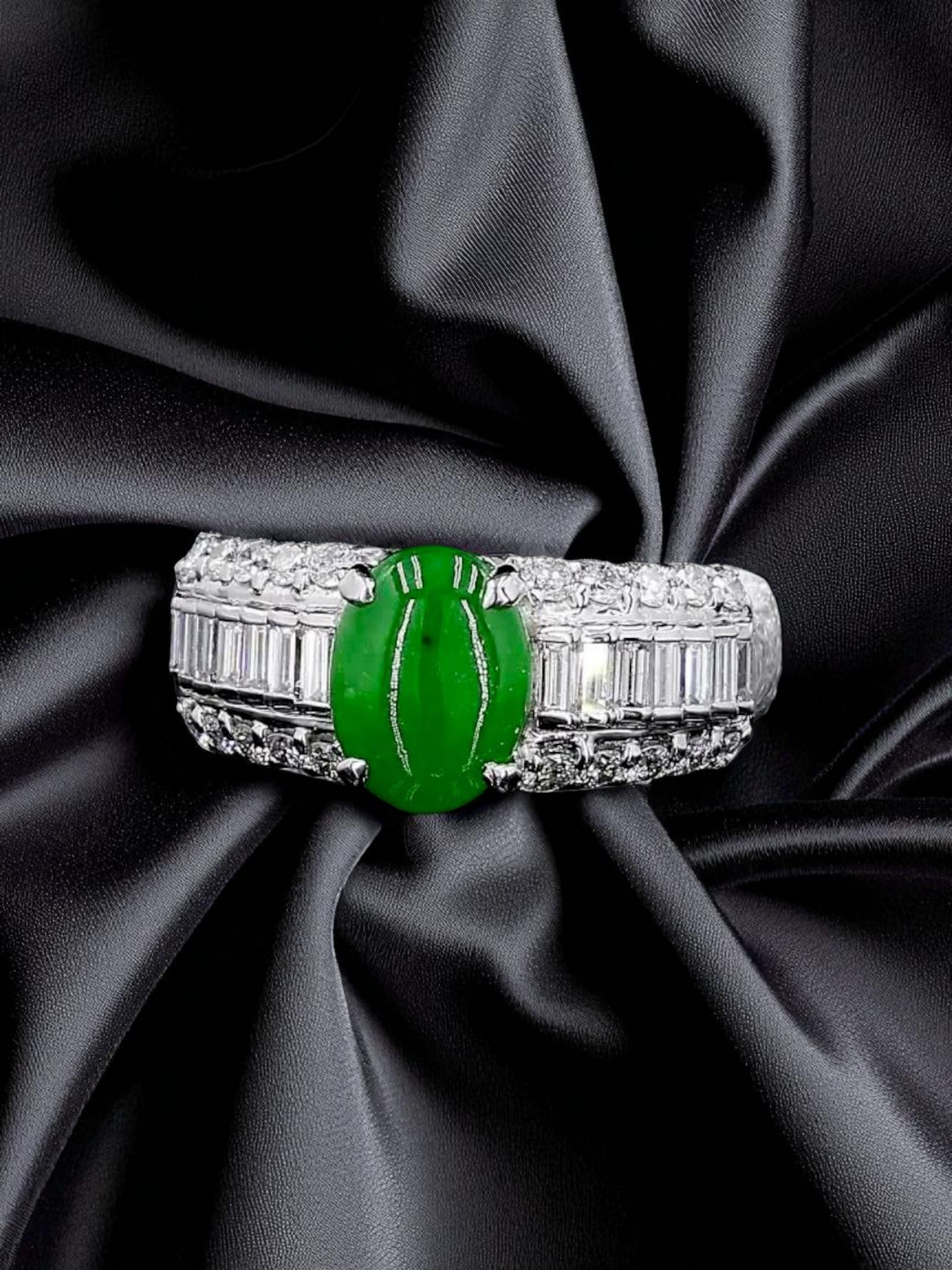 Akasaka MADE IN JAPAN Burmese A Jade Statement Ring, with Natural White Diamonds, and Platinum 900 - HKJSl Certified