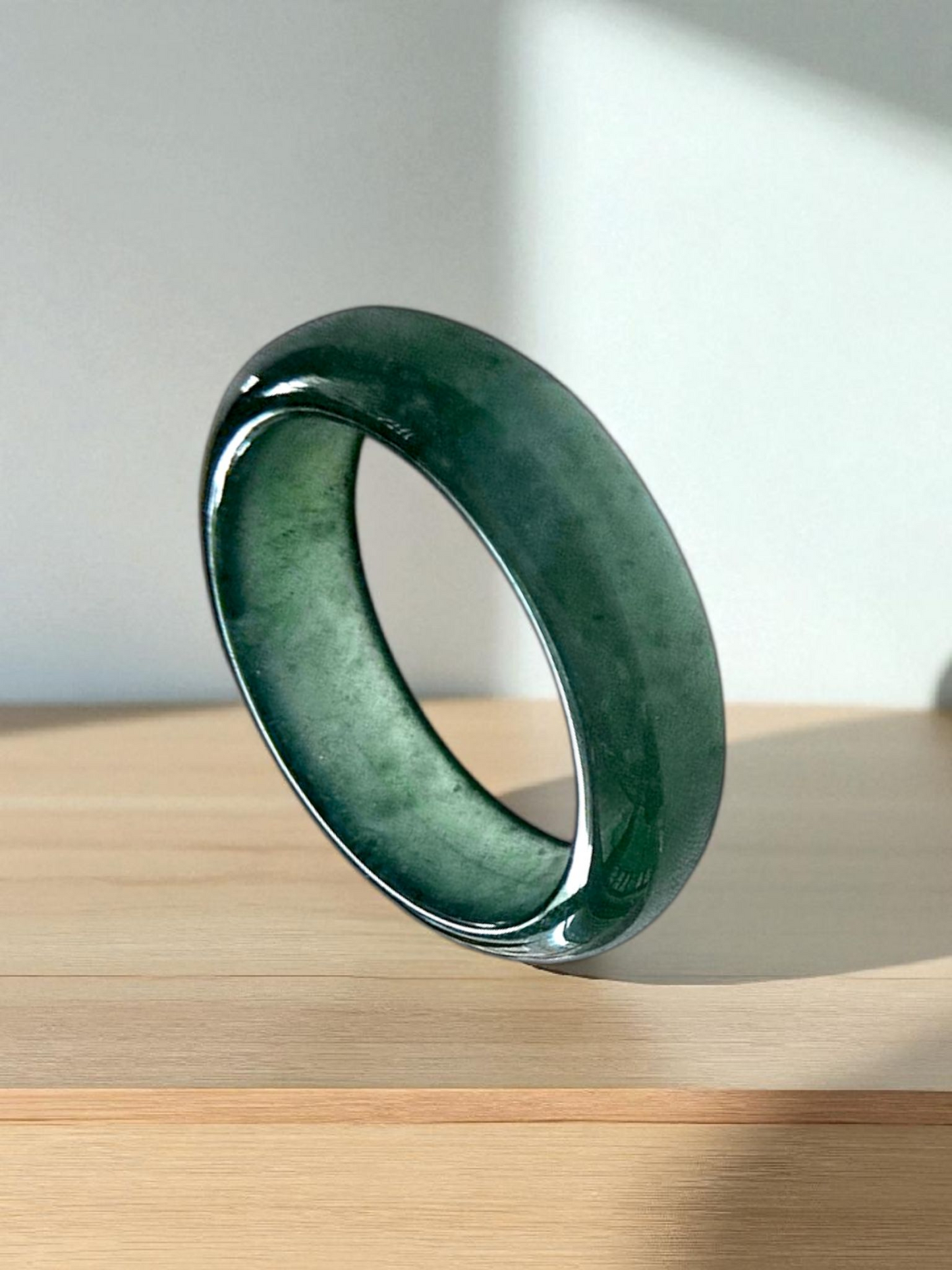 Masters Burmese A-Jadeite Infinity Band Ring Size US 5.5 09017