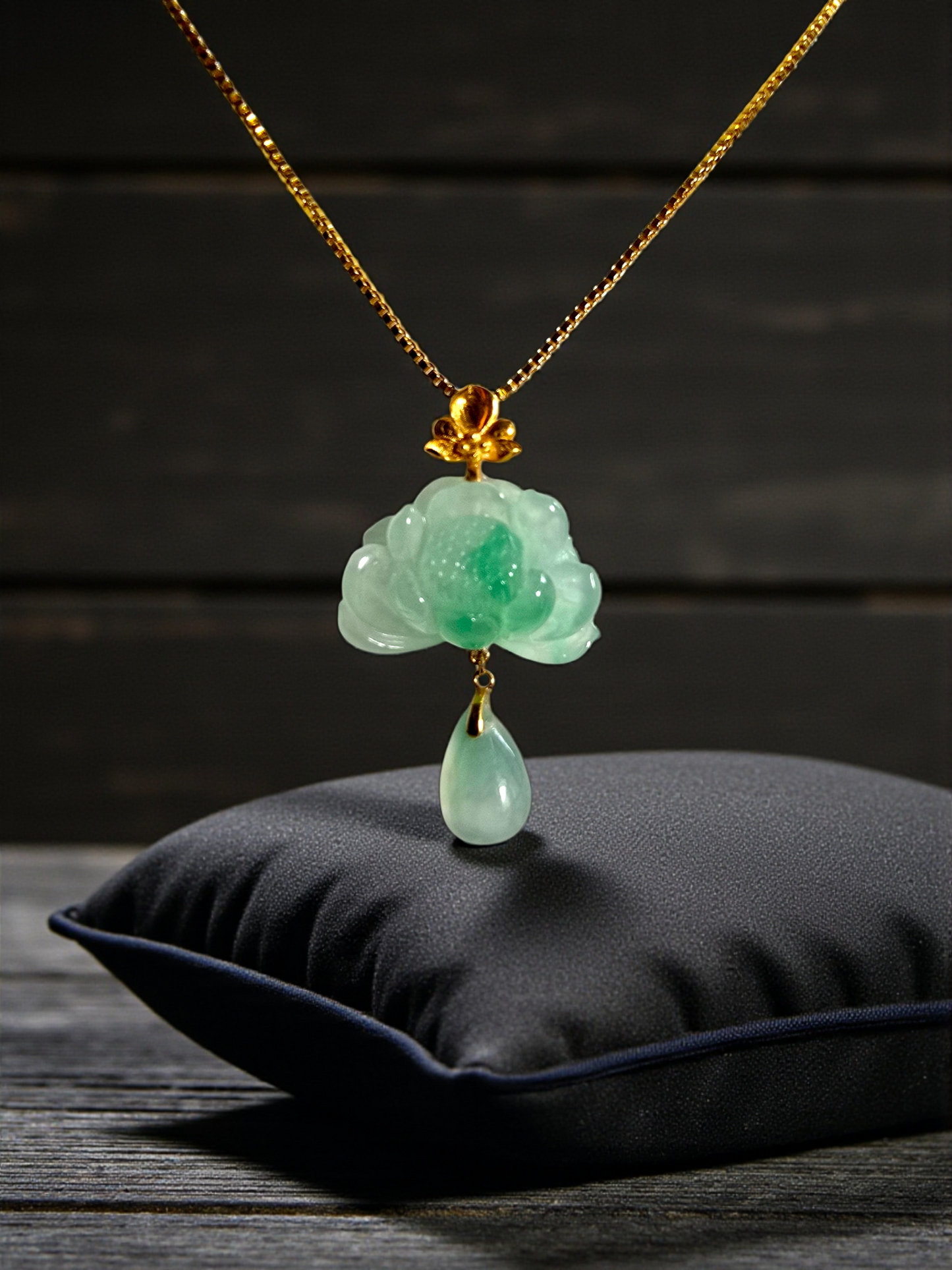 Hasu Flower Dangling Burmese A-Jadeite Pendant (with 18K Yellow Gold) - Certified