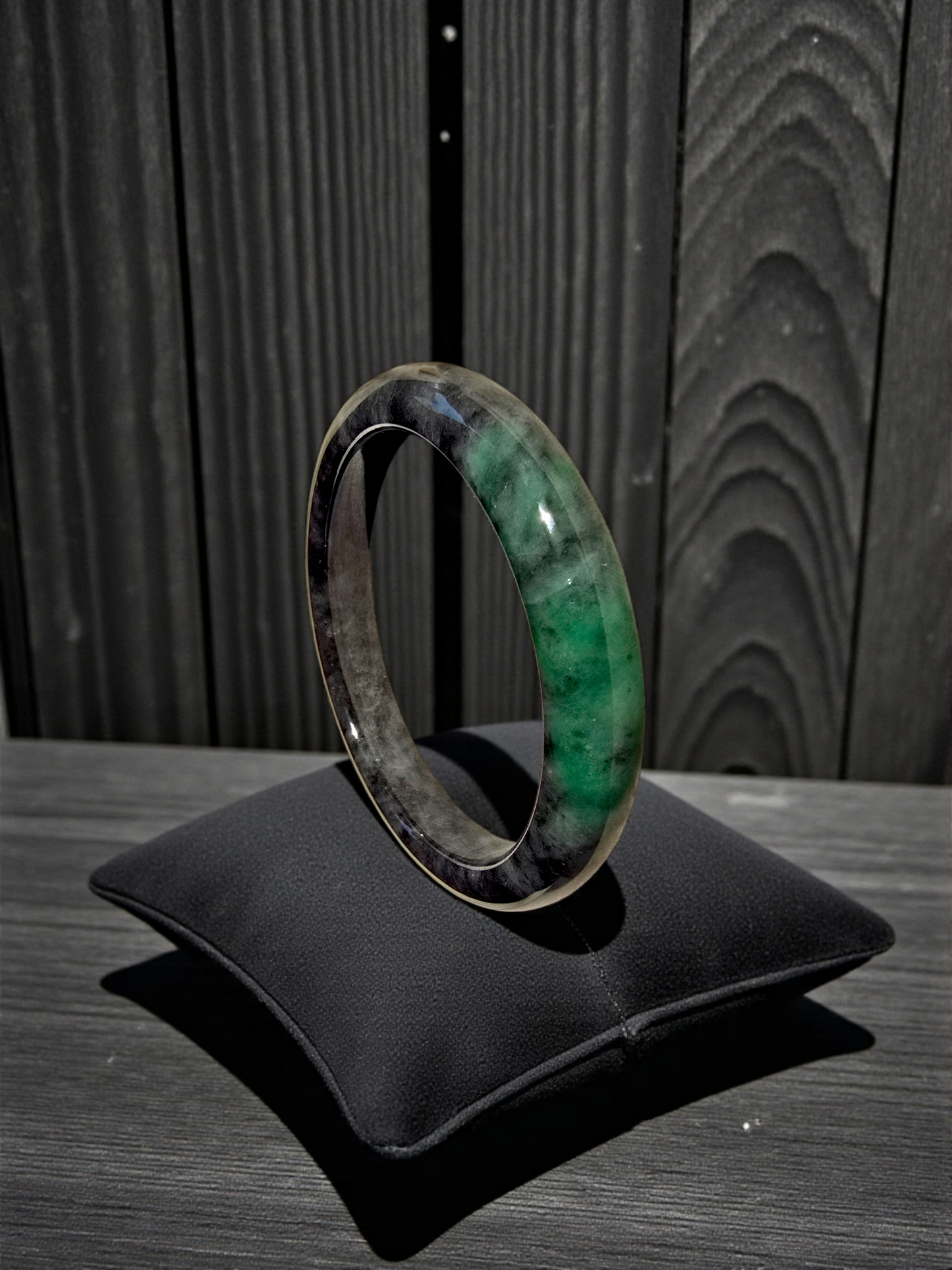 Earth's (MADE IN JAPAN) Burmese Black and Green A-Jade Round Bangle Bracelet - Certified 08837