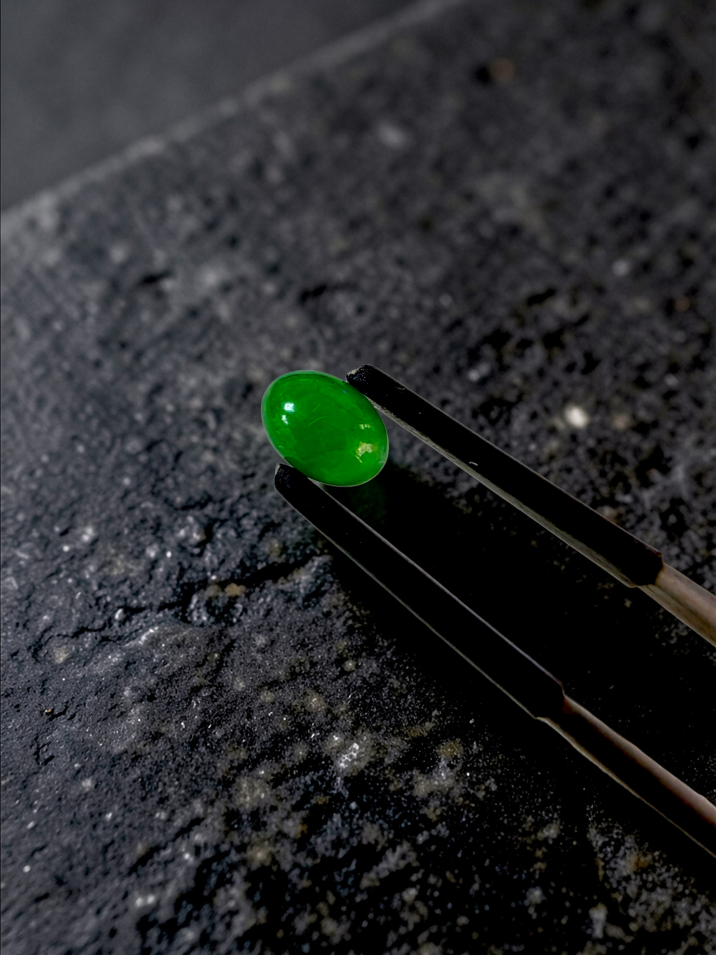 Certified MADE IN JAPAN 1.20 cts. Intense Bright Imperial Green Burmese A-Jadeite Oval Cabochon Loose Stone LS33