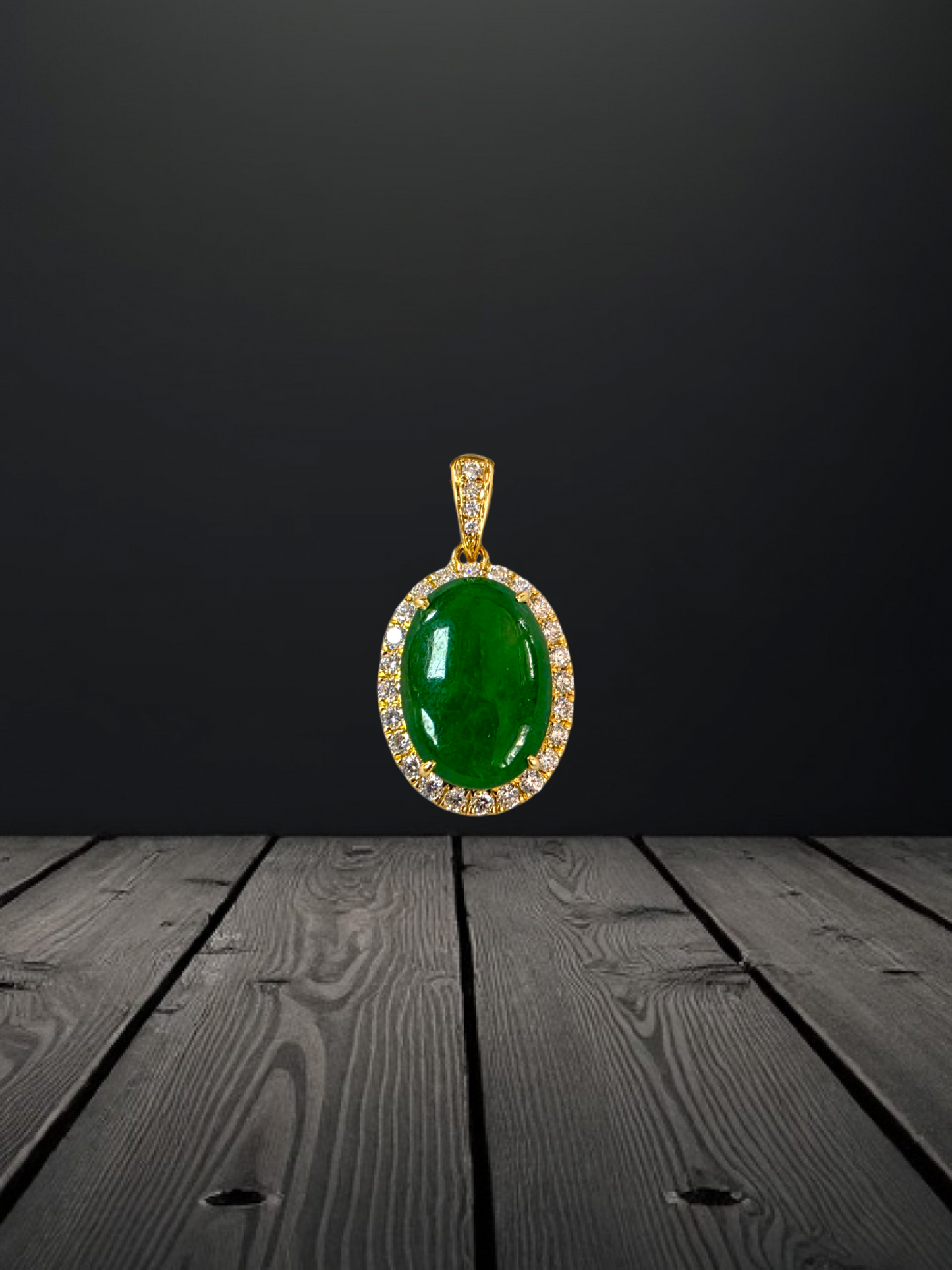 Toyoake MADE IN JAPAN 5.05 cts. Certified Bright Imperial Green Burmese A-Jadeite Pendant (with 18K Yellow Gold and White Diamonds)