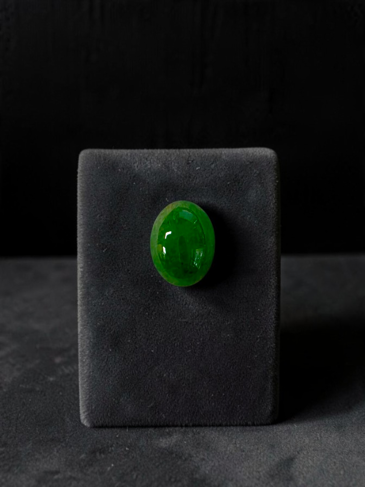 Certified MADE IN JAPAN 1.576 cts. Apple Green Burmese A-Jadeite Oval Cabochon Loose Stone LS90
