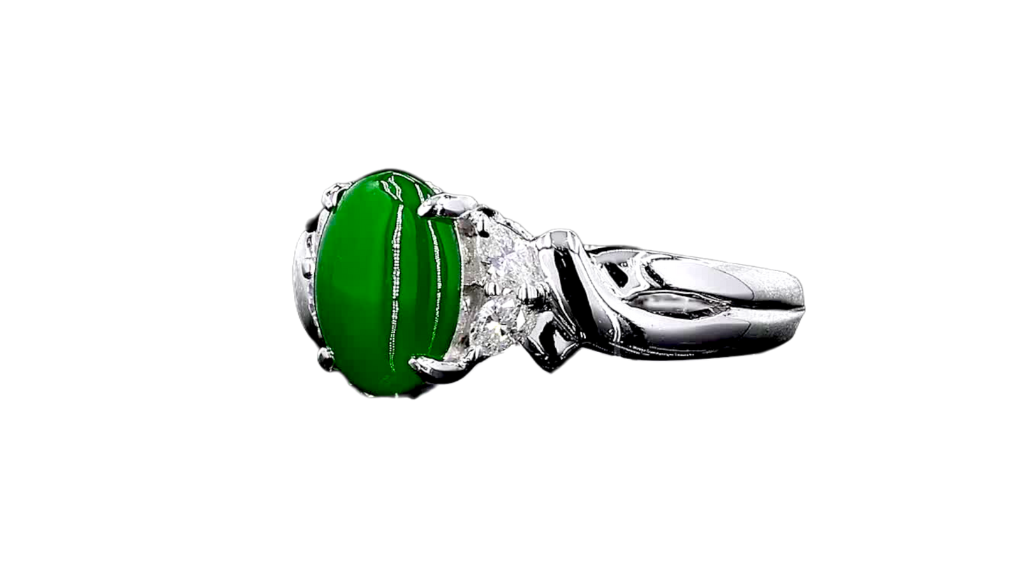 Minato MADE IN JAPAN Burmese A Jade Statement Ring, with Natural White Diamonds, and 18K White Gold - HKJSL Certified