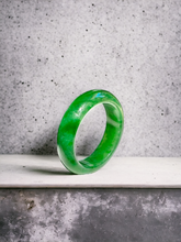 Load image into Gallery viewer, Master&#39;s Burmese A-Jadeite Infinity Band Ring 09002