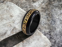 Load image into Gallery viewer, Li Onyx Ring (with 14K Yellow Gold)