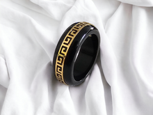 Load image into Gallery viewer, Li Onyx Ring (with 14K Yellow Gold)