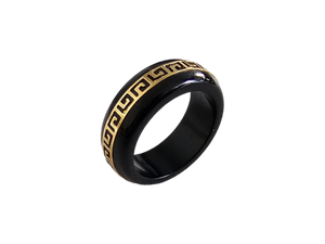 Li Onyx Ring (with 14K Yellow Gold)