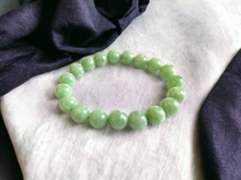 Load image into Gallery viewer, Imperial Green Burmese A-Jadeite Jade Beaded Bracelet (10mm Each x 19 beads) 05002
