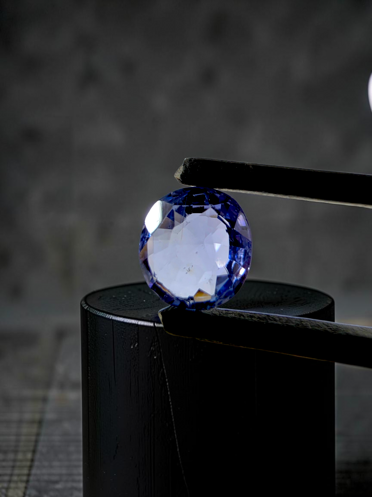 Certified 1.95 cts. No Heat Blue Sapphire (Sri Lankan/Ceylon) Oval Shaped Loose Stone LS76