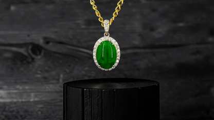 Toyoake MADE IN JAPAN 5.05 cts. Certified Bright Imperial Green Burmese A-Jadeite Pendant (with 18K Yellow Gold and White Diamonds)