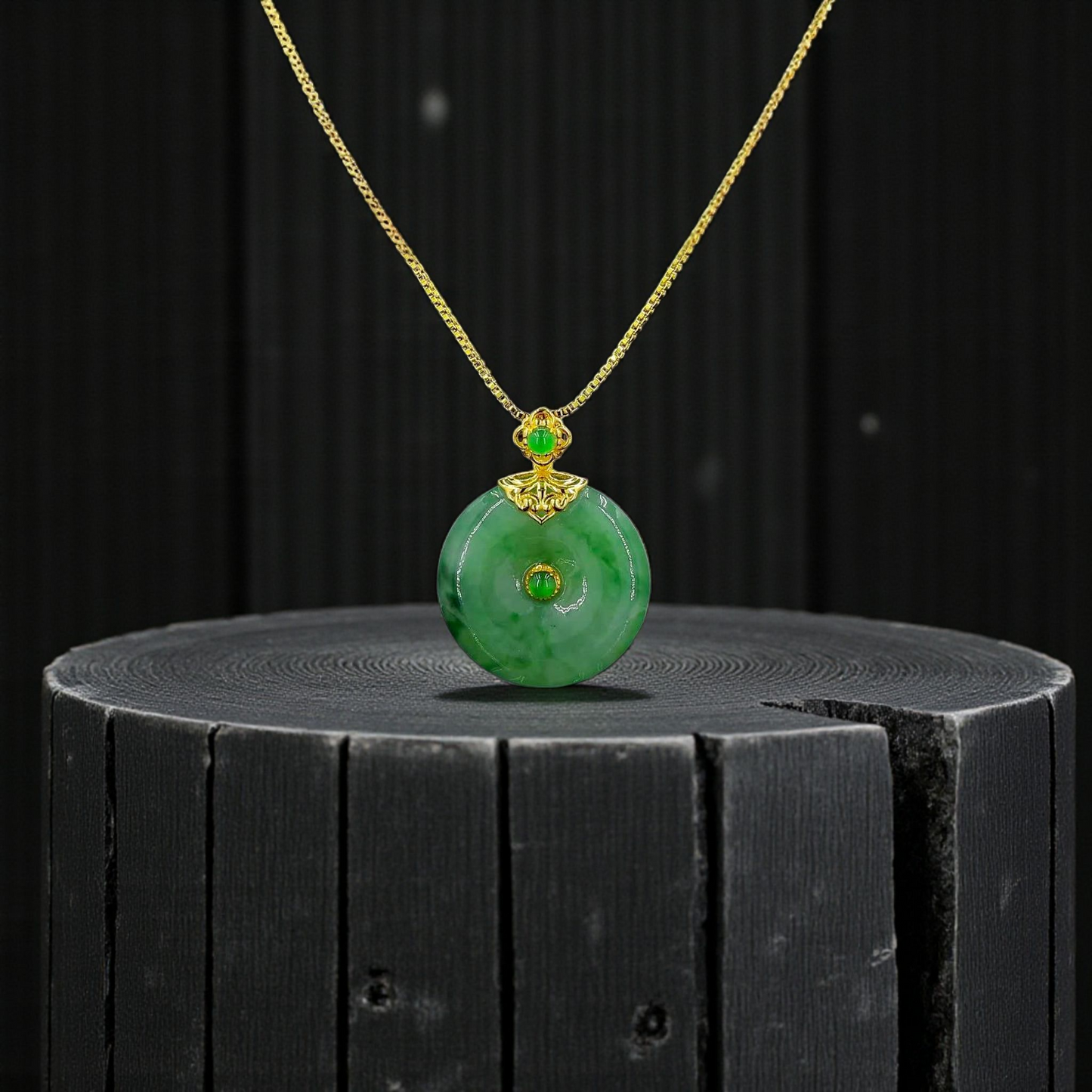 Emperors' Round Burmese A-Jadeite 19.50 mm Donut Pendant (with 18K Yellow Gold) - Certified - V10