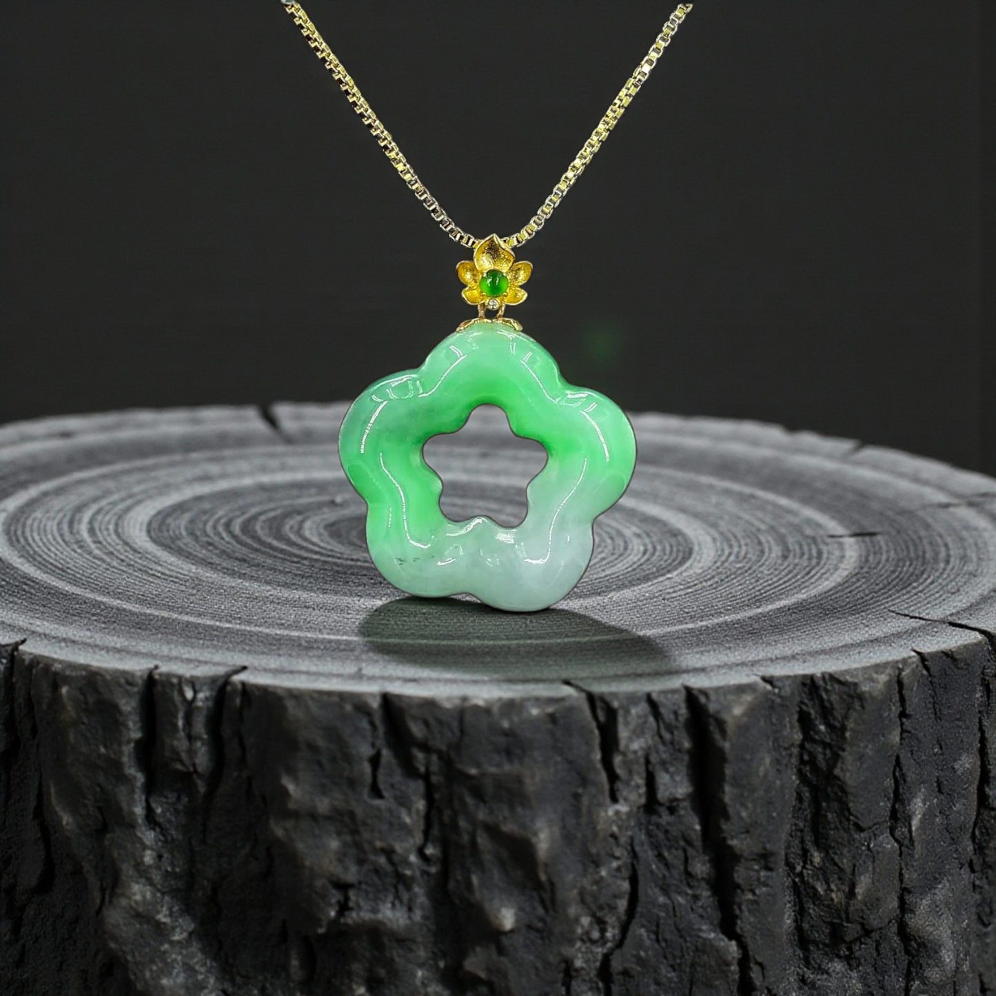 Royal Bauhinia Flower Burmese A-Jadeite 20mm Charm Pendant (with 18K Yellow Gold) - Certified