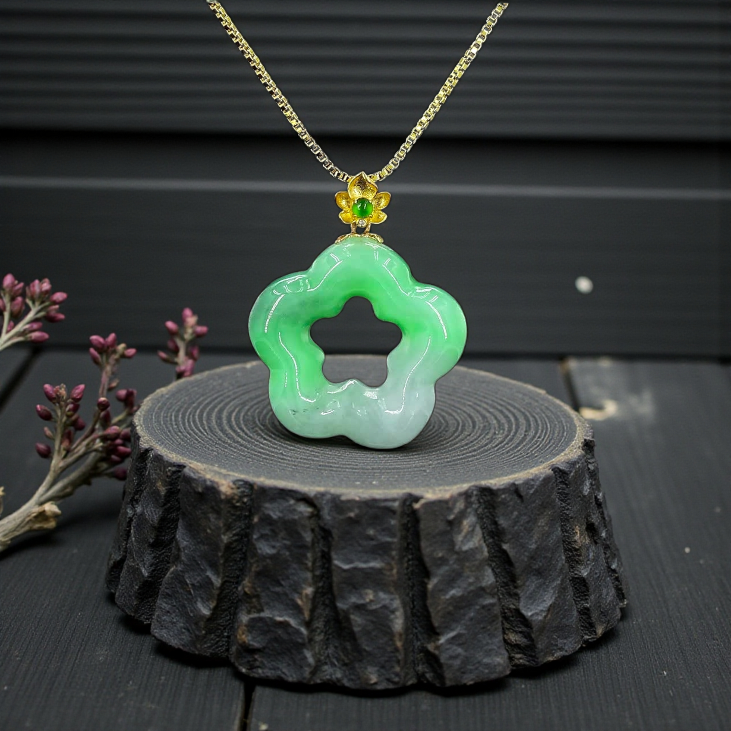 Royal Bauhinia Flower Burmese A-Jadeite 20mm Charm Pendant (with 18K Yellow Gold) - Certified