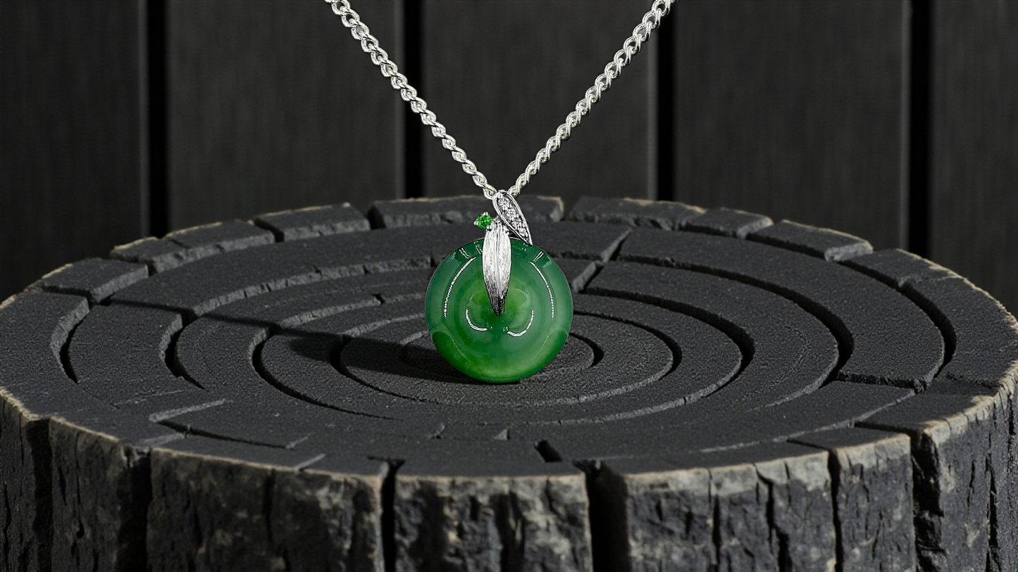 Niseko Round Burmese A-Jadeite 15.00 mm Donut Charm Pendant (with 18K White Gold and White Diamonds) - Certified