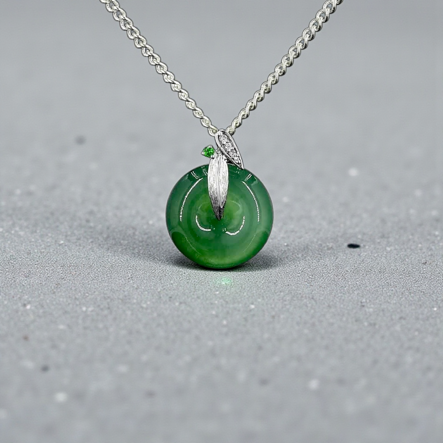 Niseko Round Burmese A-Jadeite 15.00 mm Donut Charm Pendant (with 18K White Gold and White Diamonds) - Certified