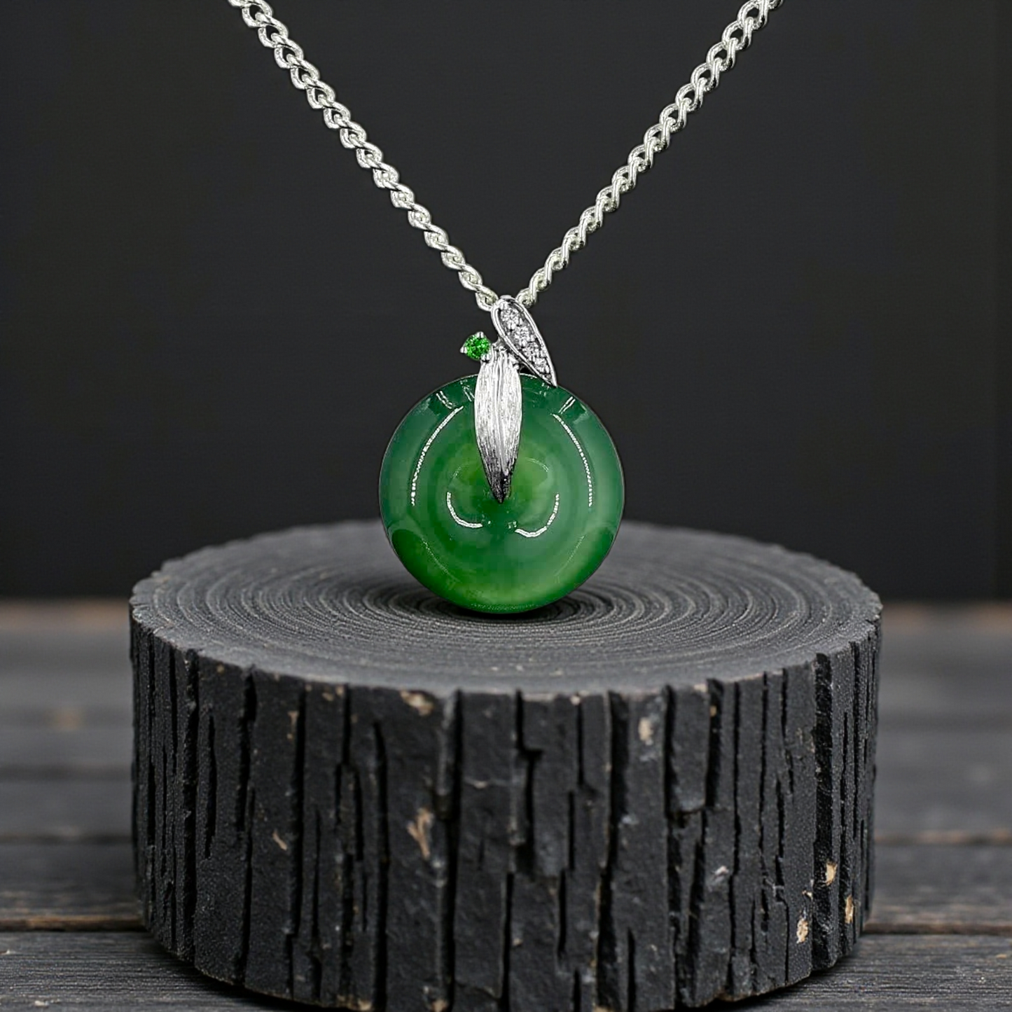 Niseko Round Burmese A-Jadeite 15.00 mm Donut Charm Pendant (with 18K White Gold and White Diamonds) - Certified