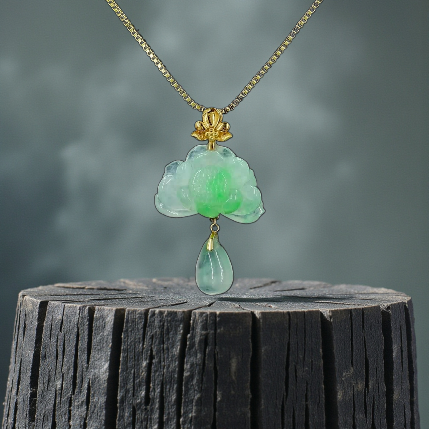 Hasu Flower Dangling Burmese A-Jadeite Pendant (with 18K Yellow Gold) - Certified