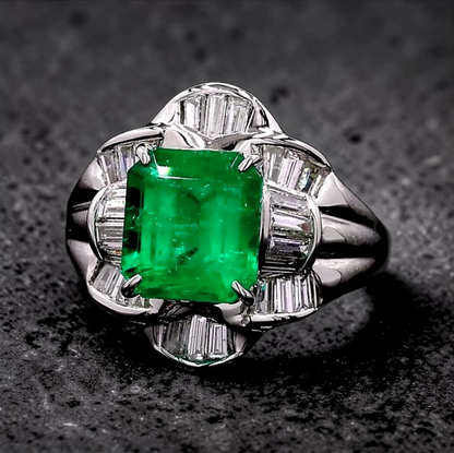 Nishio MADE IN JAPAN Certified 3.51 cts. Muzo Vivid Green Columbian Emerald Ring with Platinum 900 and White Diamonds Size US6  - R16