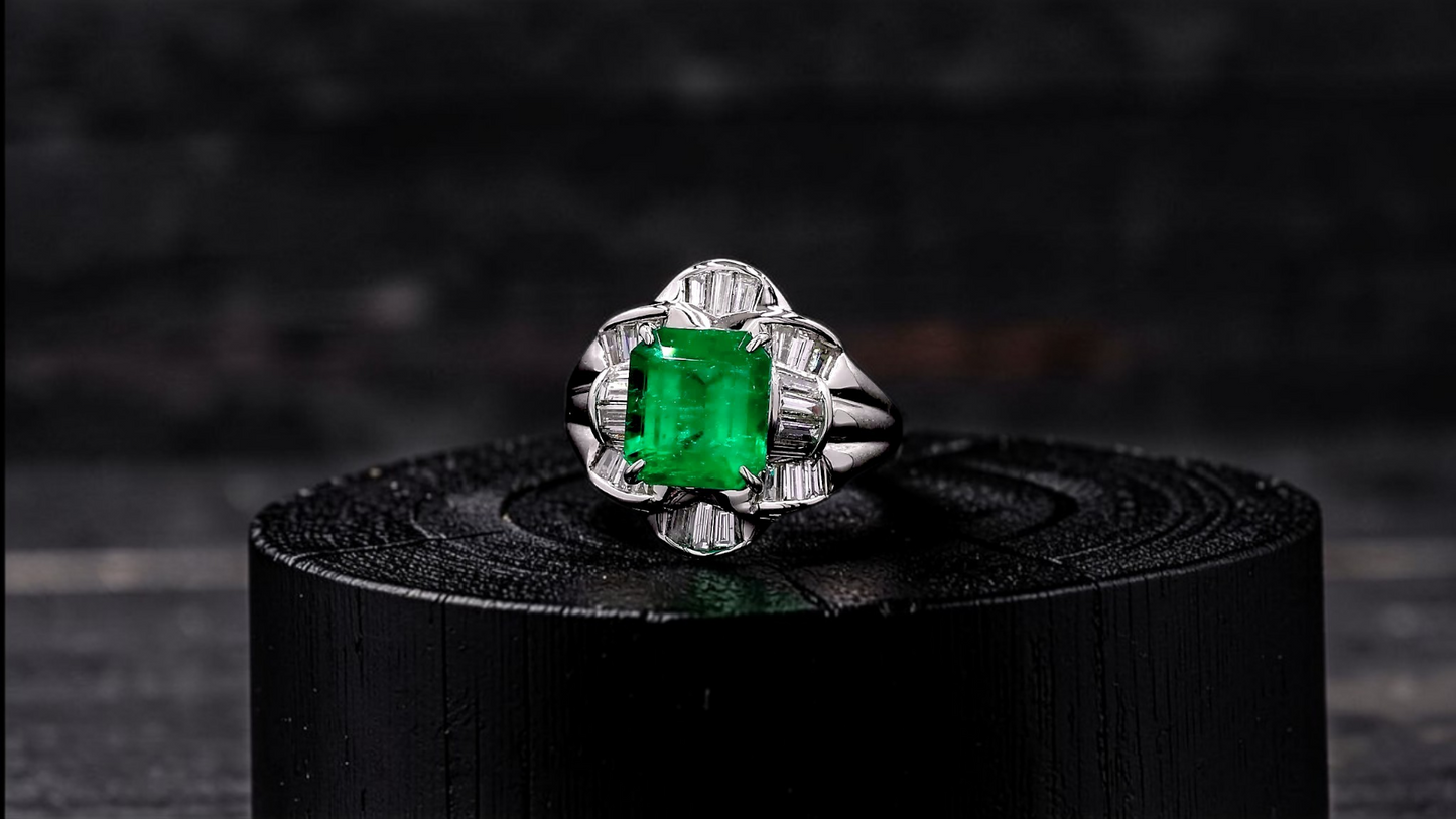Nishio MADE IN JAPAN Certified 3.51 cts. Muzo Vivid Green Columbian Emerald Ring with Platinum 900 and White Diamonds Size US6  - R16