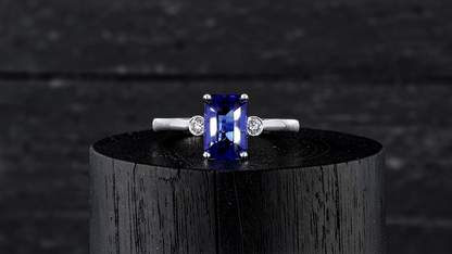 Tsushima Certified 2.02 cts. Natural Cornflower Blue Sapphire Ring with 18K White Gold and White Diamonds Size US 7.5  - R18