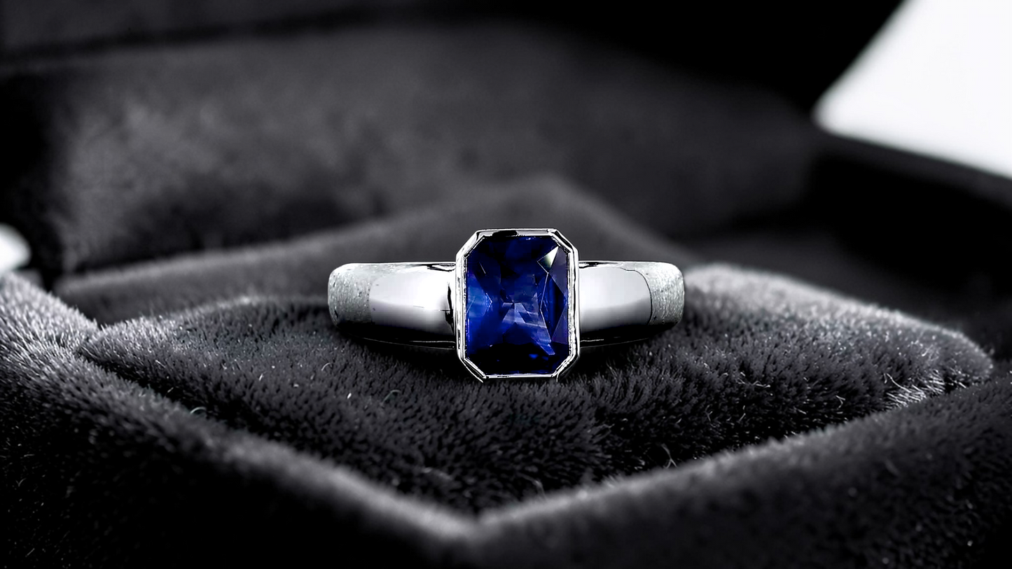 Hekinan Certified 1.72 cts. Natural Royal Blue Sapphire Men's Ring with 18K White Gold Size US 9  - R19
