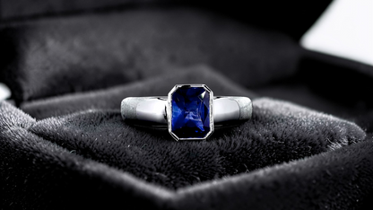 Hekinan Certified 1.72 cts. Natural Royal Blue Sapphire Men's Ring with 18K White Gold Size US 9  - R19