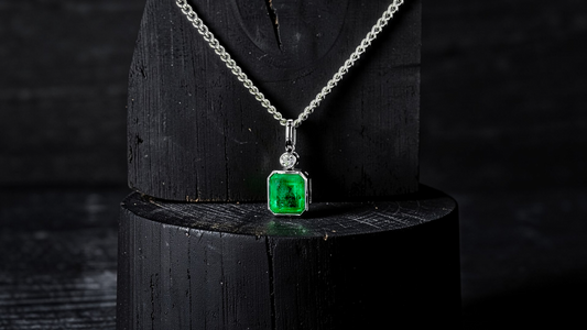 Kariya Certified 1.33 cts. Vivid Green Columbian Emerald Charm Pendant with 18K White Gold and White Diamonds - V2