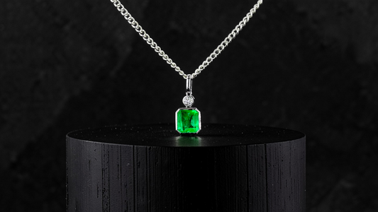 Kariya Certified 1.07 cts. Vivid Green Columbian Emerald Charm Pendant with 18K White Gold and White Diamonds - V1