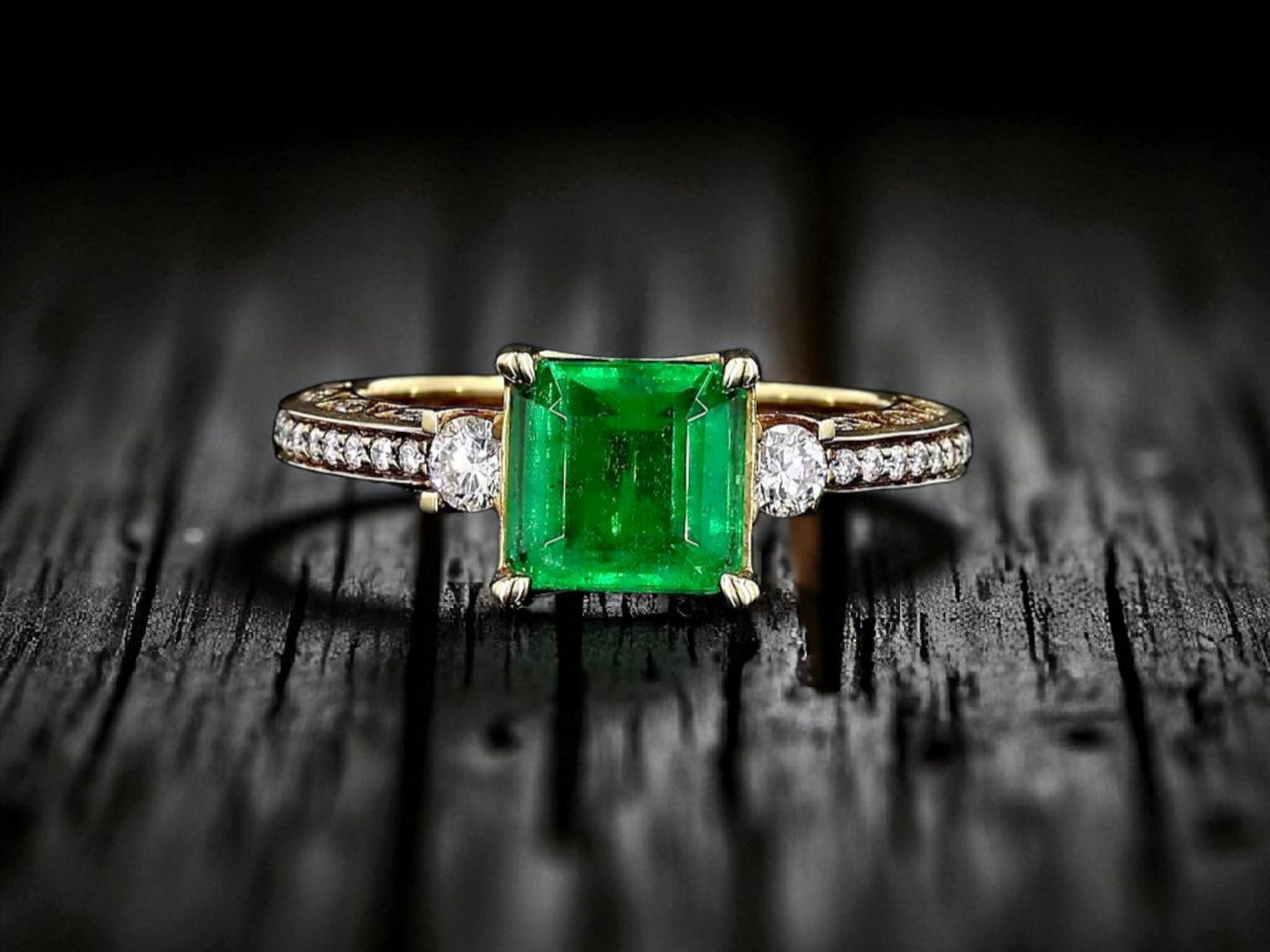 Velletri (1.95 cts.) Emerald and Natural Diamonds Ring (with 18K Yellow Gold) - Guild Certified - MR6277