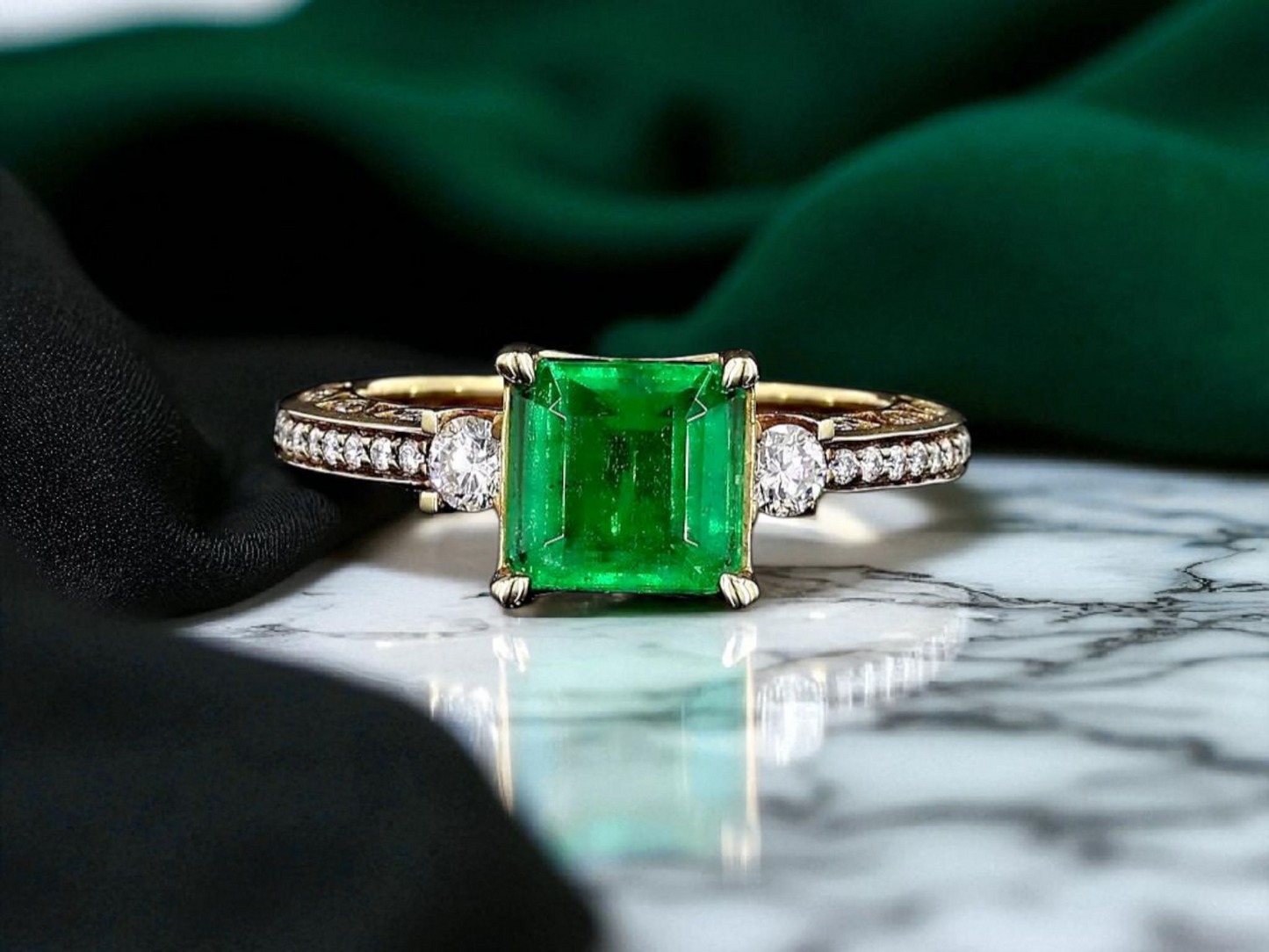 Velletri (1.95 cts.) Emerald and Natural Diamonds Ring (with 18K Yellow Gold) - Guild Certified - MR6277