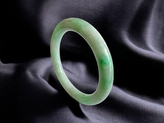 Earth's Burmese Green A-Jade Round Bangle Bracelet - Certified 08820