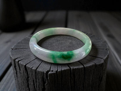 Earth's (MADE IN JAPAN) Burmese Green and Lavender A-Jade Round Bangle Bracelet - Certified 08831