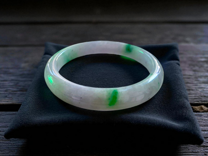 Earth's (MADE IN JAPAN) Burmese Green and Lavender A-Jade Round Bangle Bracelet - Certified 08832