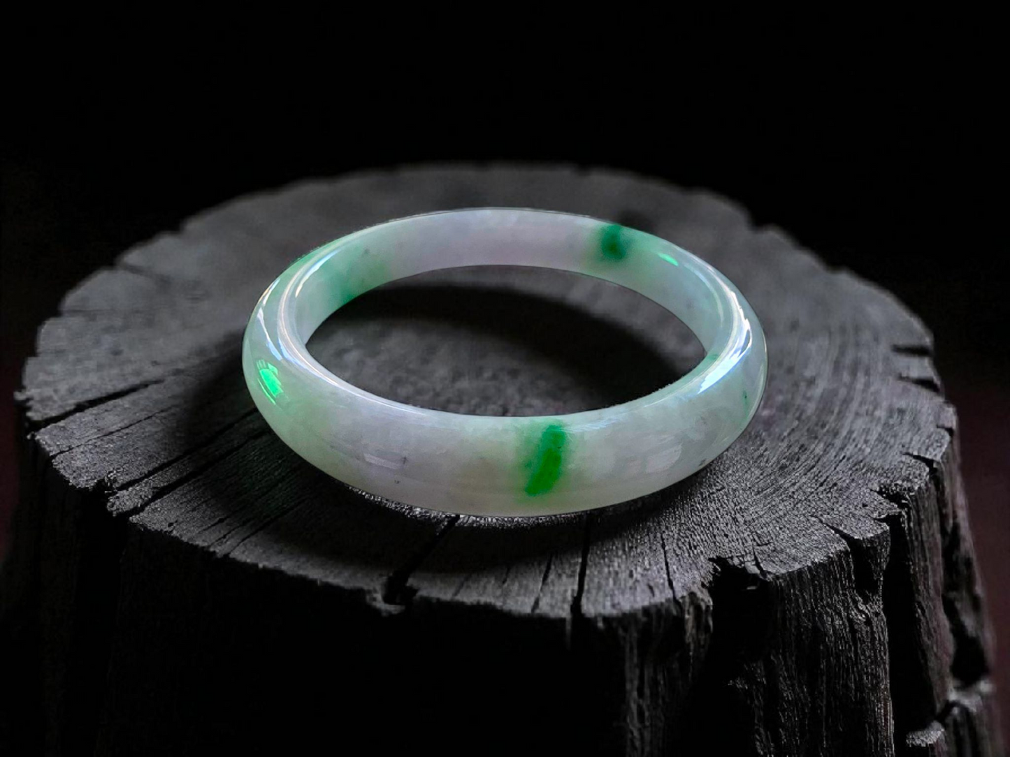 Earth's (MADE IN JAPAN) Burmese Green and Lavender A-Jade Round Bangle Bracelet - Certified 08832