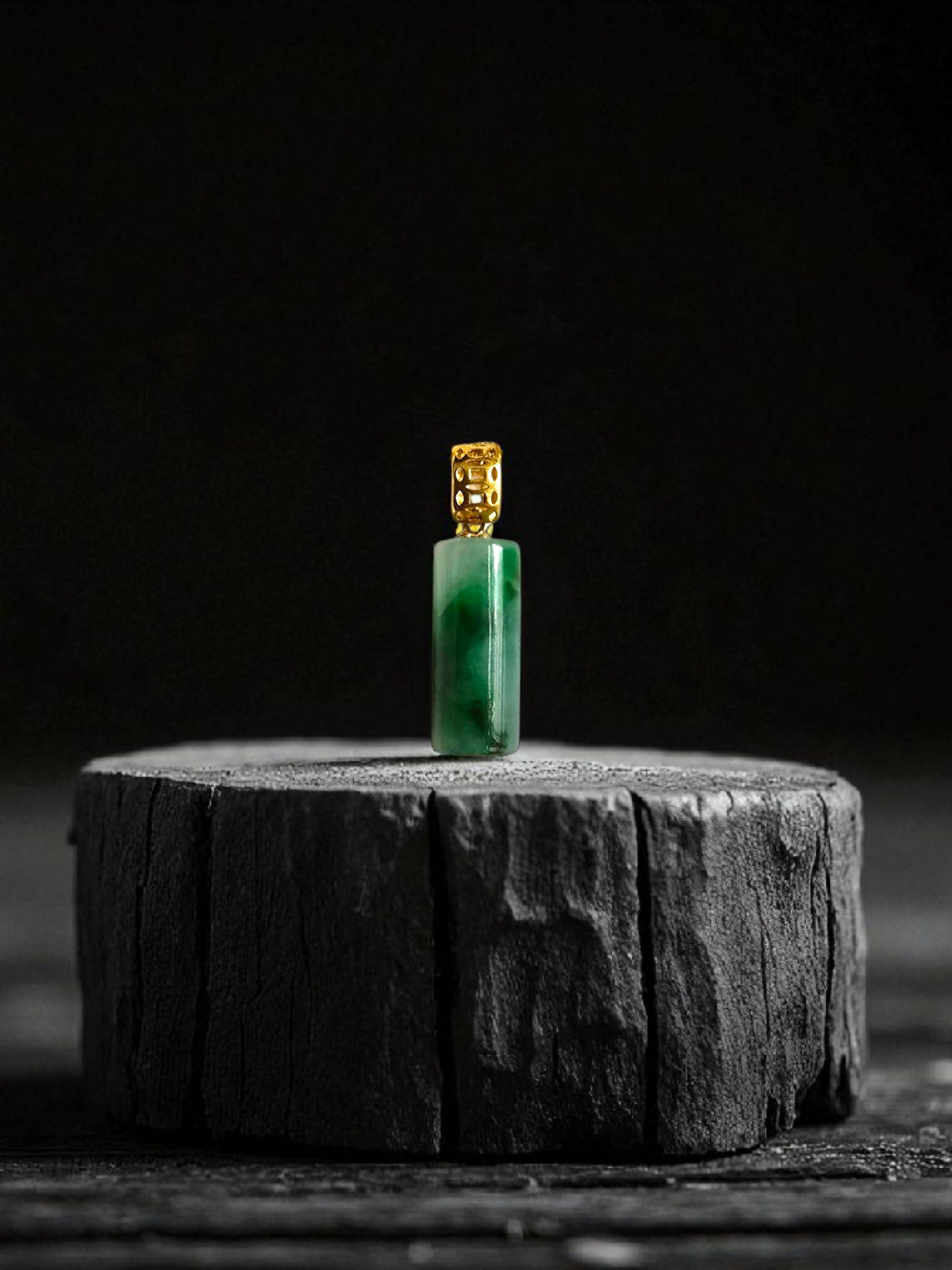 Hokkaido (MADE IN JAPAN) Tube Burmese A-Jadeite Charm Pendant (with 18K Yellow Gold) - Certified - V1