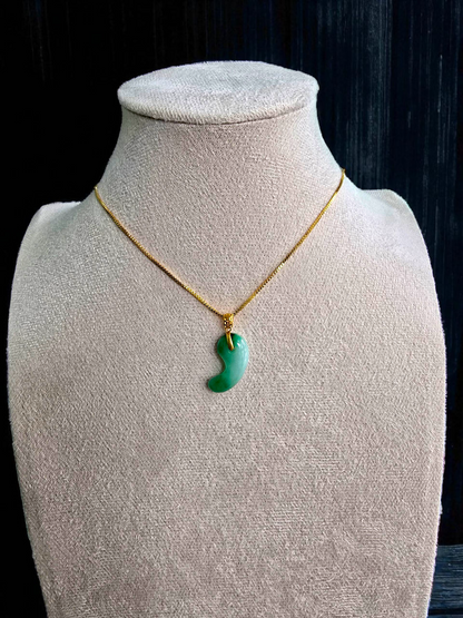 Ginza Magatama (MADE IN JAPAN) Burmese A-Jadeite Charm Pendant (with 18K Yellow Gold) - Certified - V1