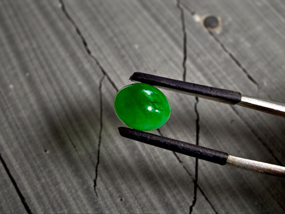Certified MADE IN JAPAN 3.22 cts. Bright Green Burmese A-Jadeite Oval Cabochon Loose Stone LS17