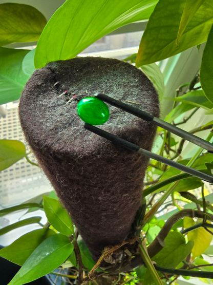 Certified MADE IN JAPAN 3.22 cts. Bright Green Burmese A-Jadeite Oval Cabochon Loose Stone LS17