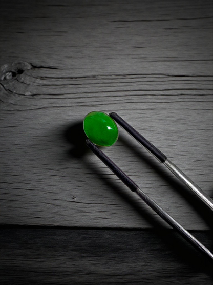 Certified MADE IN JAPAN 3.09 cts. Bright Green Burmese A-Jadeite Oval Cabochon Loose Stone LS18