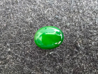 Certified MADE IN JAPAN 3.09 cts. Bright Green Burmese A-Jadeite Oval Cabochon Loose Stone LS18
