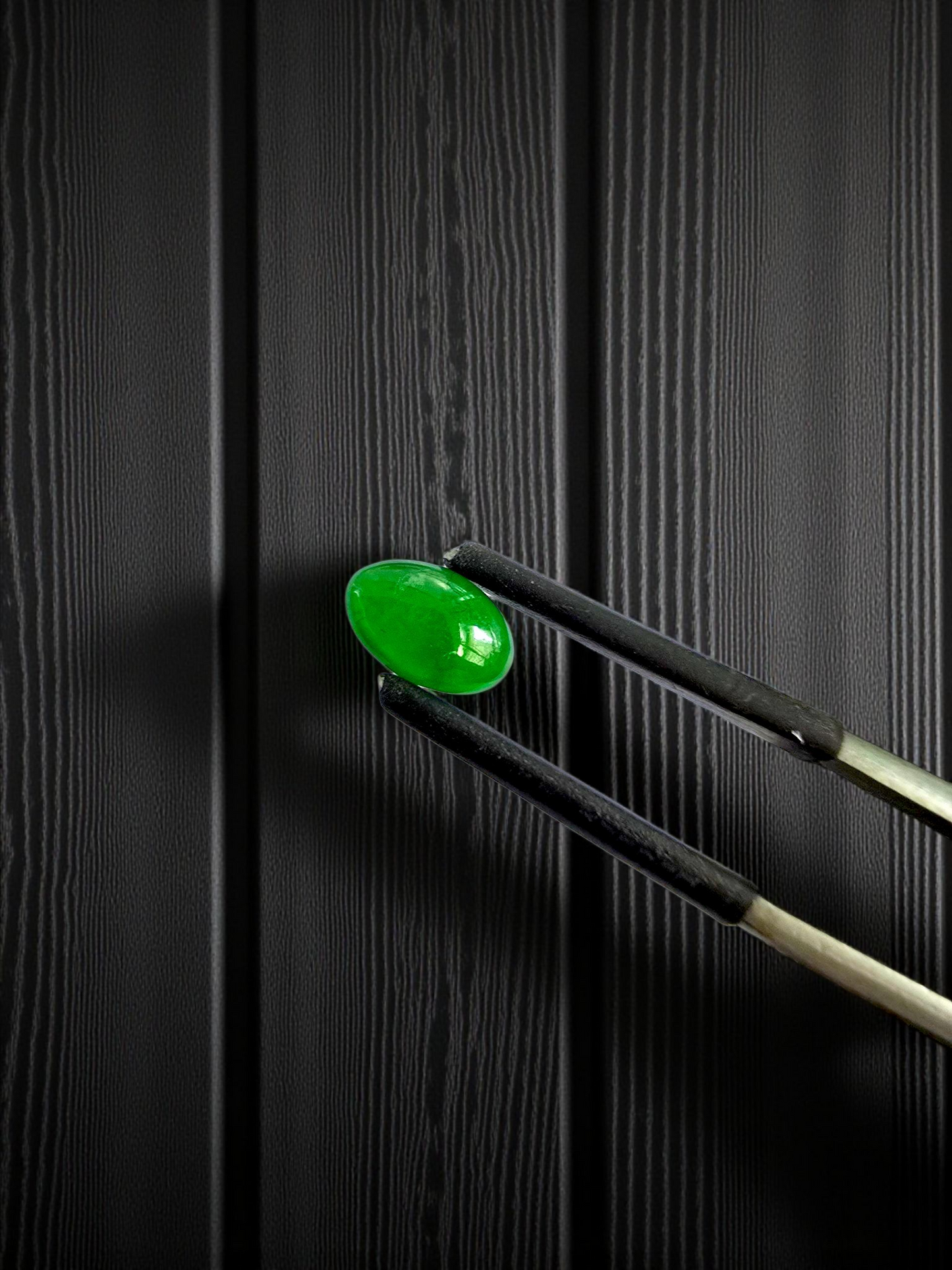 Certified MADE IN JAPAN 1.08 cts. Bright Green Burmese A-Jadeite Oval Cabochon Loose Stone LS19