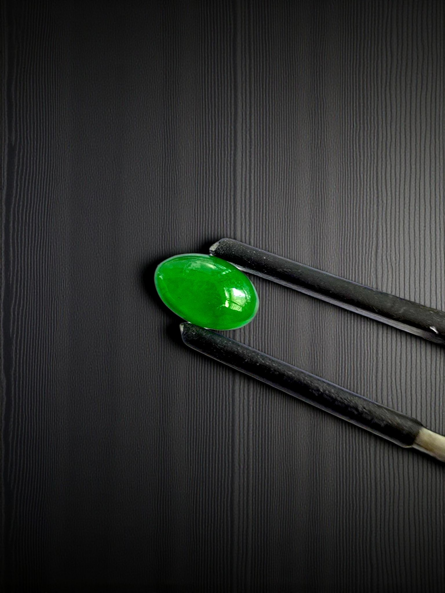 Certified MADE IN JAPAN 1.08 cts. Bright Green Burmese A-Jadeite Oval Cabochon Loose Stone LS19