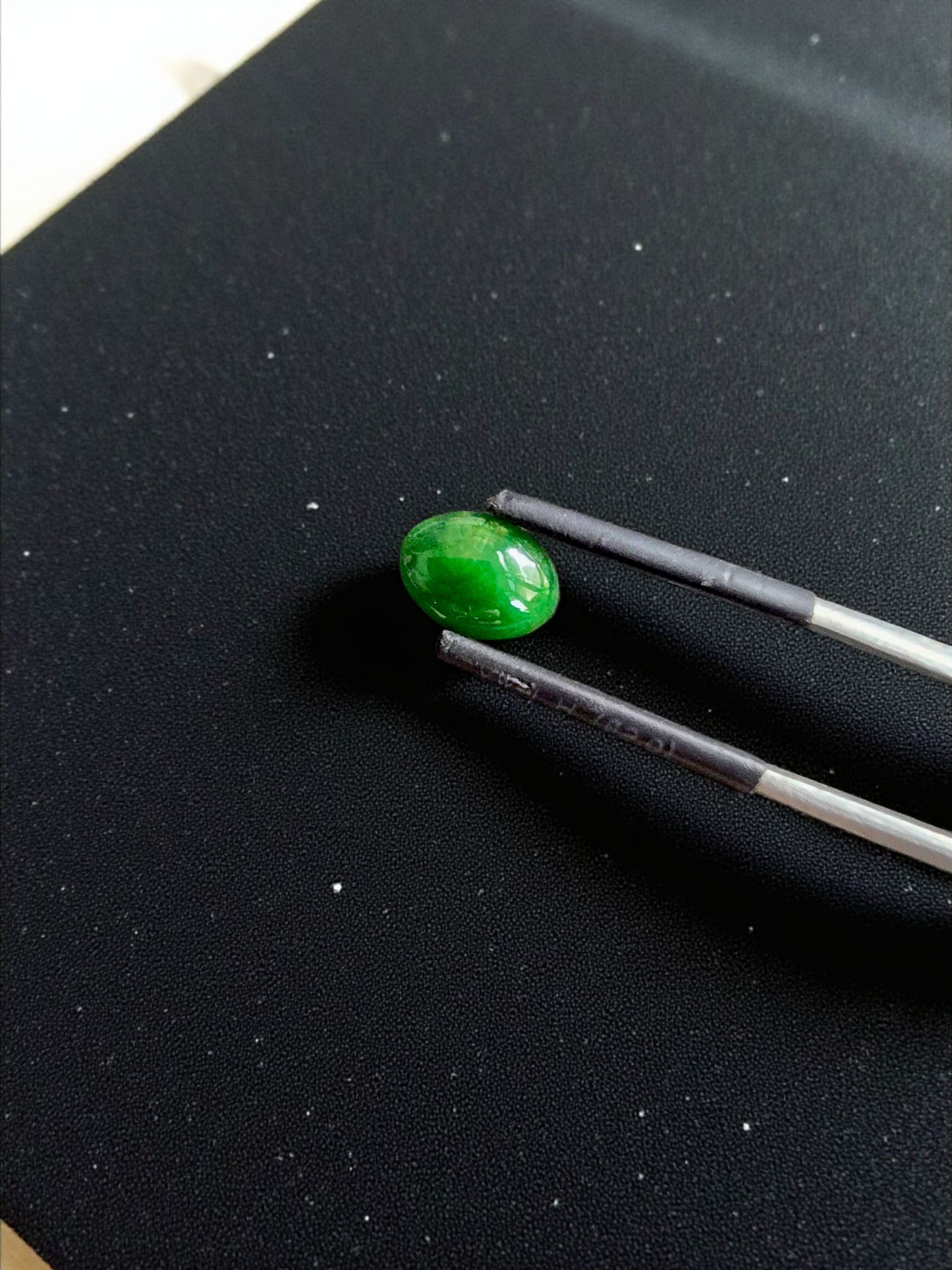 Certified MADE IN JAPAN 1.75 cts. Deep Green Burmese A-Jadeite Oval Cabochon Loose Stone LS20