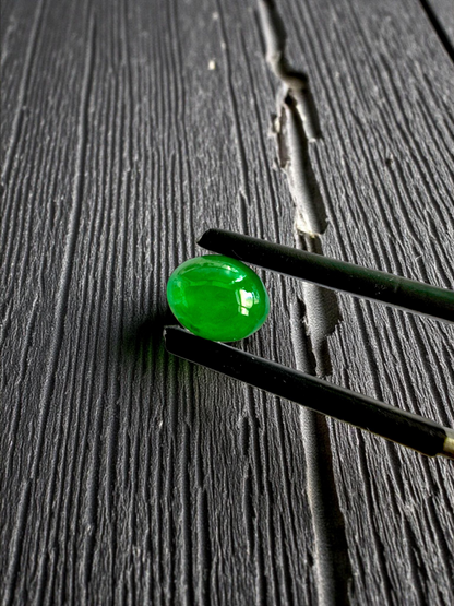 Certified MADE IN JAPAN 1.16 cts. Bright Green Burmese A-Jadeite Oval Cabochon Loose Stone LS21