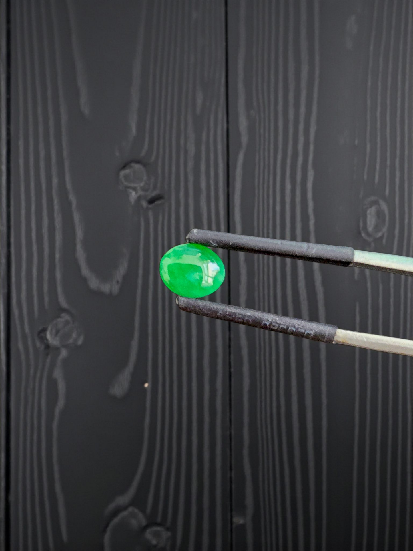 Certified MADE IN JAPAN 1.05 cts. Bright Green Burmese A-Jadeite Oval Cabochon Loose Stone LS22