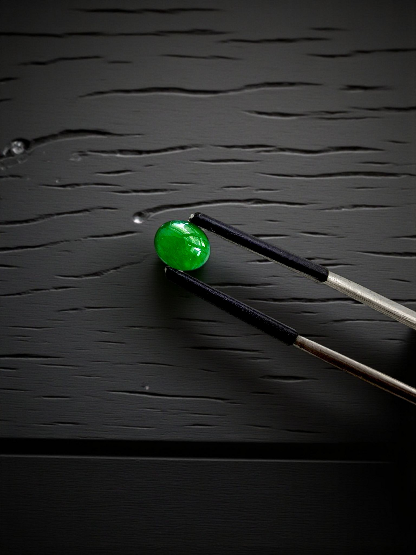 Certified MADE IN JAPAN 1.05 cts. Bright Green Burmese A-Jadeite Oval Cabochon Loose Stone LS22