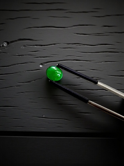 Certified MADE IN JAPAN 1.05 cts. Bright Green Burmese A-Jadeite Oval Cabochon Loose Stone LS22