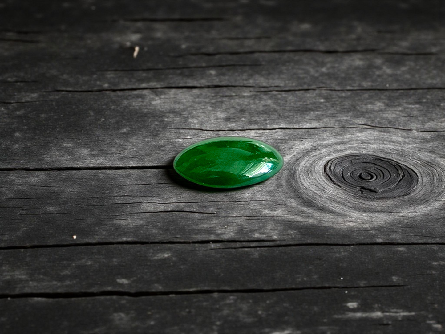 Certified MADE IN JAPAN 1.05 cts. Bright Green Burmese A-Jadeite Oval Cabochon Loose Stone LS22