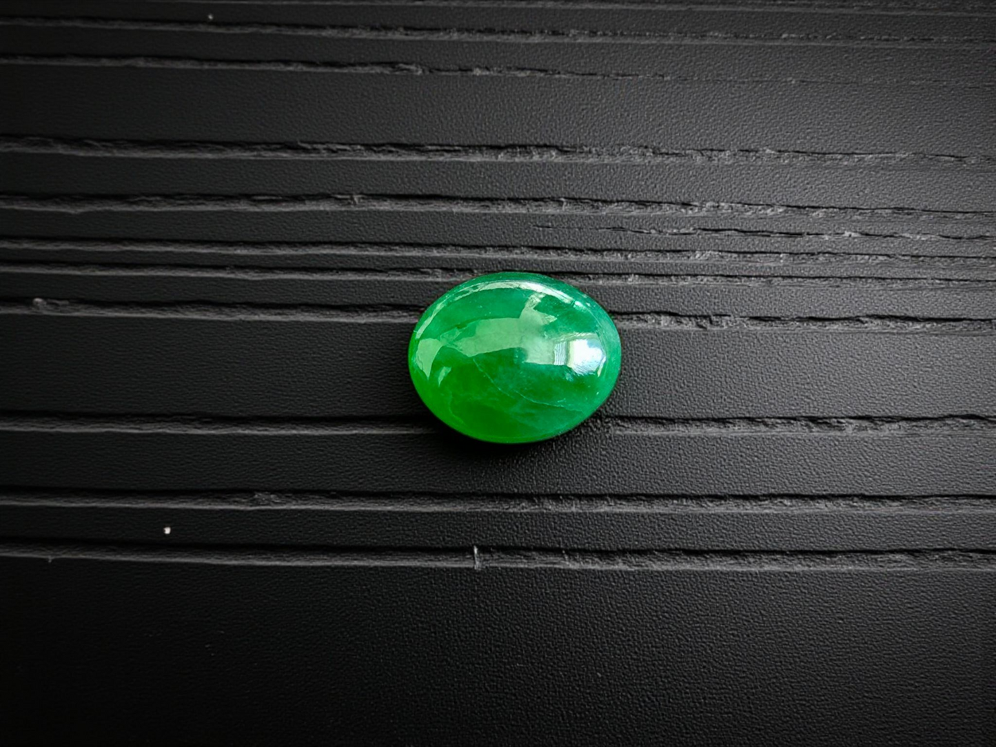 Certified MADE IN JAPAN 1.05 cts. Bright Green Burmese A-Jadeite Oval Cabochon Loose Stone LS22